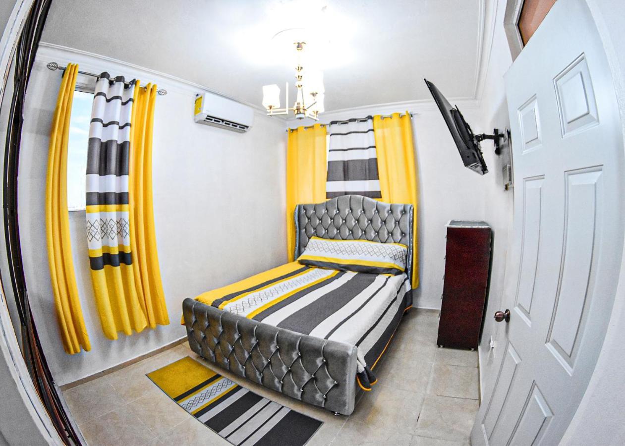 Apartamento En La Carreras Proximo Al Monumento Santiago De Los Caballeros Exteriér fotografie